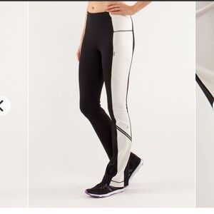 Lululemon Run Ice Queen Pant in Black / Polar Cream Sz 4